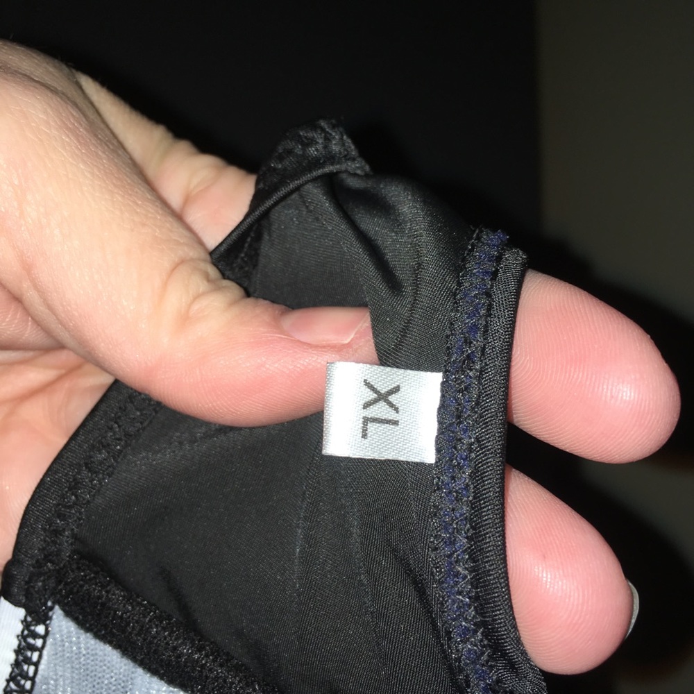 Bathing suit top - Picture 3 of 3
